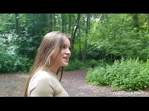 ❤️ Ман ба Эвелина пешниҳод кардам, ки дар ҷои ҷамъиятӣ шавем! Вай гуфт бале. Пас аз он ман вайро дар хар ва конча дар даҳонаш сихтам. Баъд вай худаш хашмгин шуд. Видео мақъад дар мо tg.pornolemon.ru ️❤